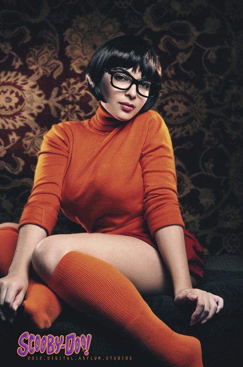 VELMA-SEXY-3